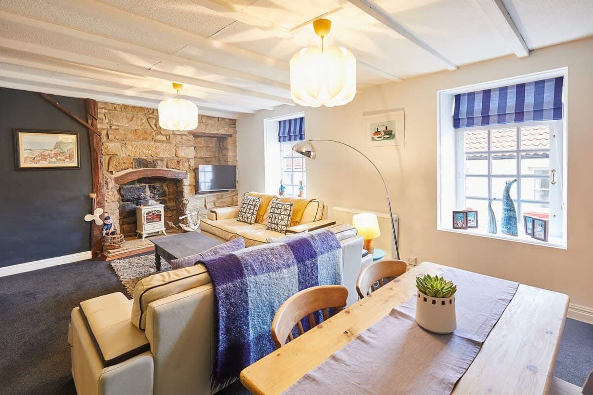 Dotty's Coastal Retreat virtual tour preview