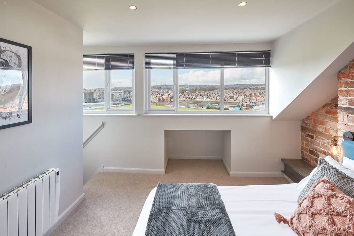 Wicket View @ North Marine House virtual tour preview